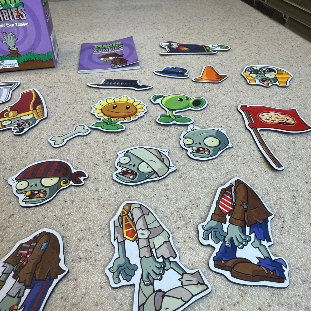 Plants vs Zombies Create Your Own Zombie Magnetic Kit Running Press Complete